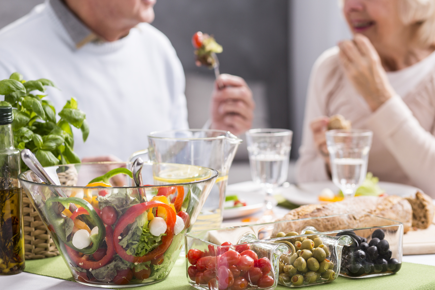 Healthy Eating Plans for seniors | Best Diets for seniors